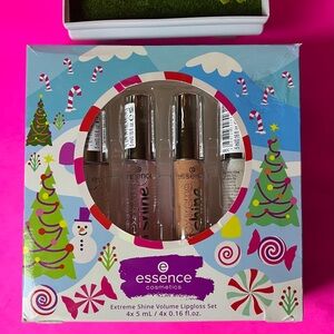 Essence Extreme Shine Volume Lip Gloss Set